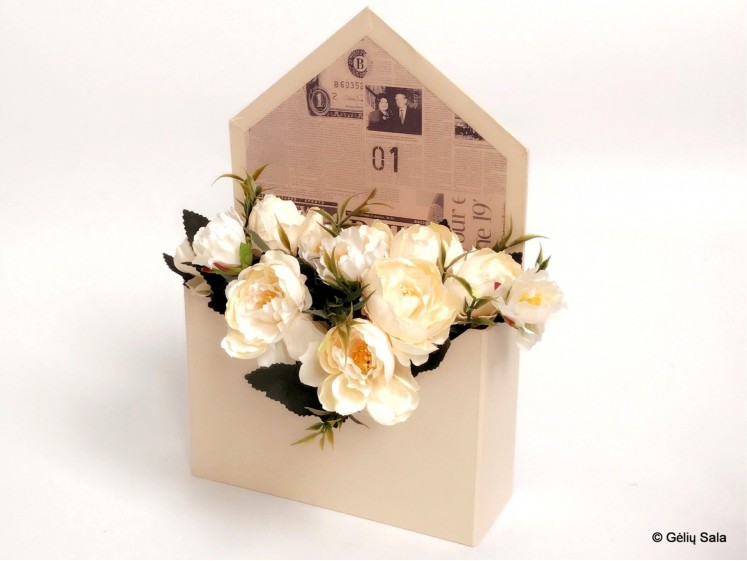 Gėlių Dėžutė vokelis kreminis