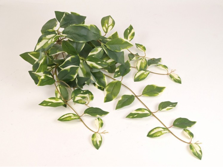 Dirbtinė kabanti žaluma