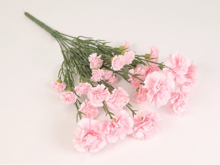 Dirbtinė Gvazdikų puokštė...