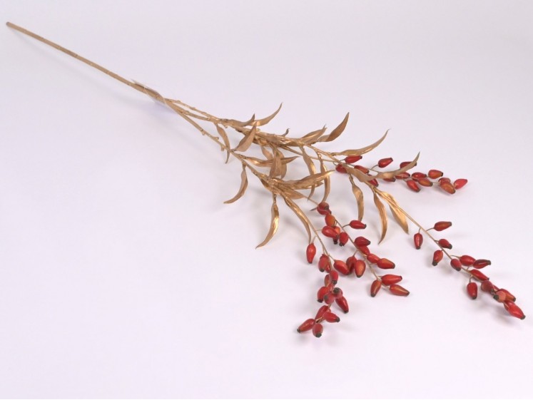 Kalėdinė šaka su uogomis