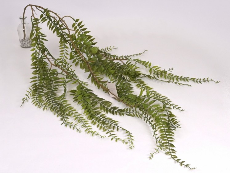 Zwisająca sztuczna zieleń