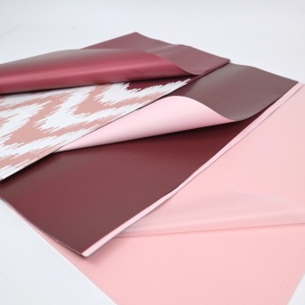 Atvykstantis popierius gėlėms pakuoti ir maišeliai